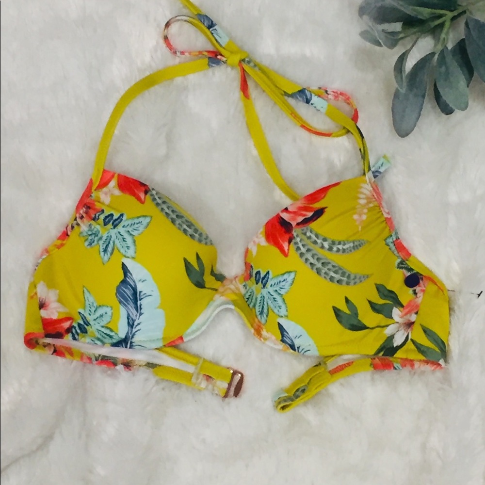New! Shade & Shore 32B Bikini Top